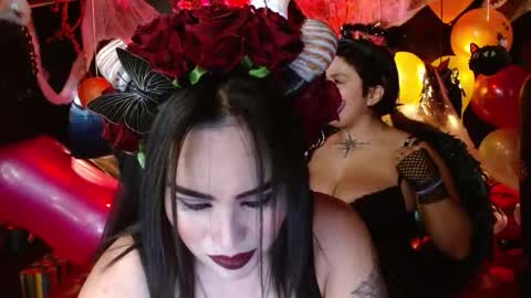 Fetiche Woman online show from October 31, 12:12 am