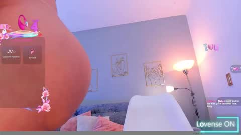Snapshot of kylamorrison chatting on October 1, 5:07 pm I am Kyla online show from October 1, 5:07 pm