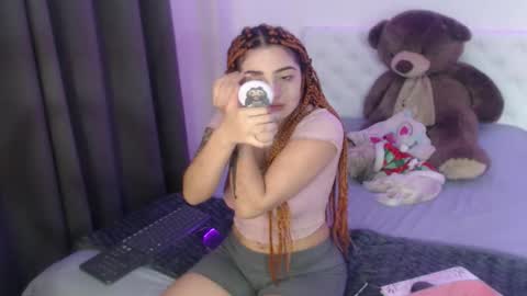 Sara online show from December 18, 12:32 pm