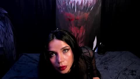 Snapshot of kylie_foxx1 chatting on October 17, 12:36 am submissive demon Please help me to reach 500 thumbs up online show from October 17, 12:36 am