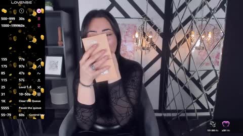 Kylie online show from January 21, 3:10 pm