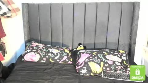 kylie white boobs online show from March 4, 8:05 pm