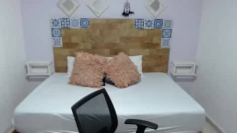 Kylie online show from March 9, 10:41 am