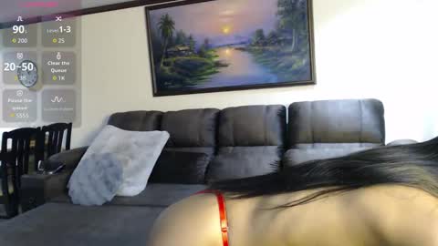 Snapshot of ladii_mia chatting on September 14, 4:05 pm Mia online show from September 14, 4:05 pm