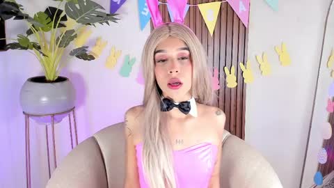   online show from April 5, 9:58 pm