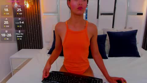 Lady  online show from May 17, 11:48 pm