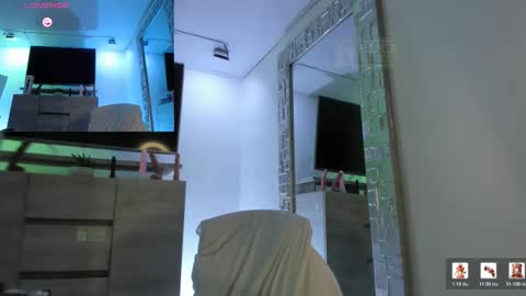    online show from March 23, 11:05 am