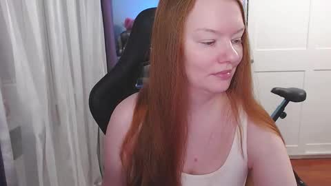 Snapshot of lady_inari chatting on October 20, 3:59 pm Angelika online show from October 20, 3:59 pm