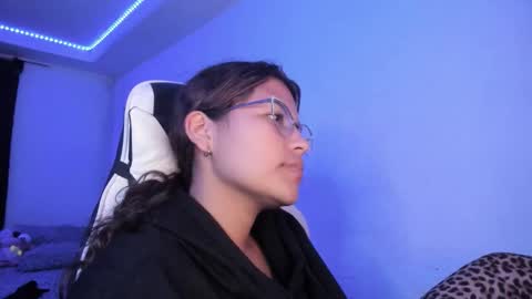  Lady  online show from February 9, 7:32 am