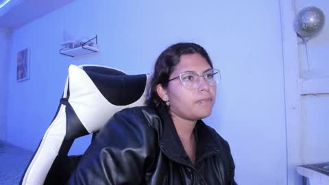  Lady  online show from September 11, 2:34 am