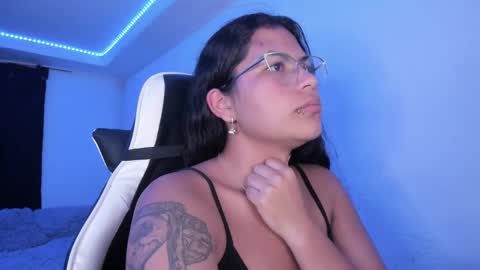  Lady  online show from March 9, 3:54 am