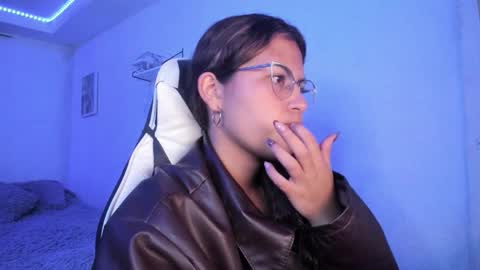  Lady  online show from February 2, 2:32 am