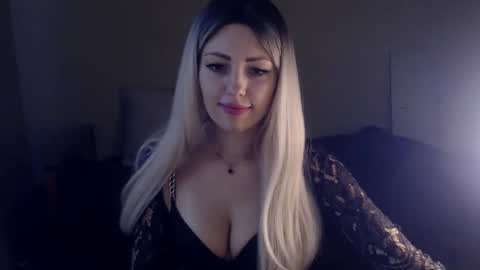 Snapshot of ladymoonlight8 chatting on December 26, 11:10 am Monika online show from December 26, 11:10 am