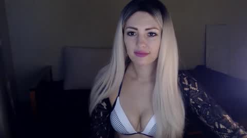 Snapshot of ladymoonlight8 chatting on January 11, 9:57 am Monika online show from January 11, 9:57 am