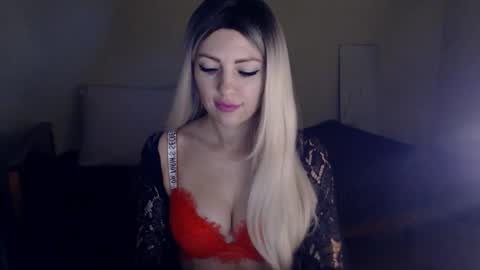 Snapshot of ladymoonlight8 chatting on January 18, 2:12 pm Monika online show from January 18, 2:12 pm