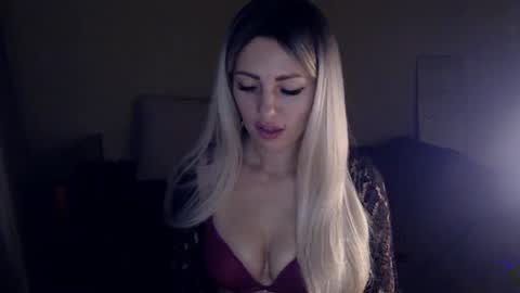 Snapshot of ladymoonlight8 chatting on December 27, 1:28 pm Monika online show from December 27, 1:28 pm