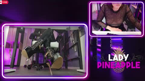 ladypineapple01 online show from November 17, 8:09 pm