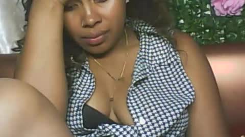 LadyXSnakes online show from December 15, 11:04 am