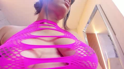   online show from February 5, 12:08 pm