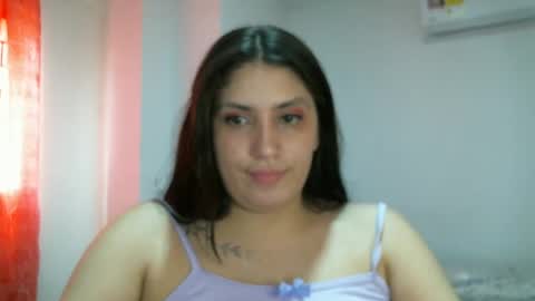 laura gomez online show from December 12, 7:04 pm