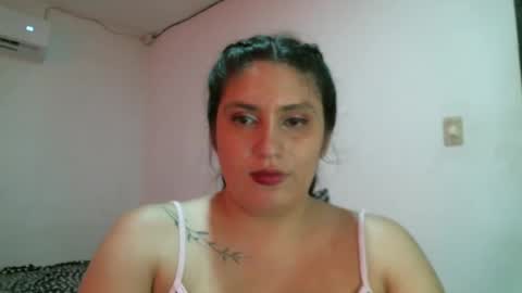 laura gomez online show from March 5, 6:45 pm