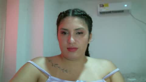 laura gomez online show from January 6, 5:27 pm