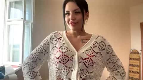 Lina online show from May 7, 2:21 pm