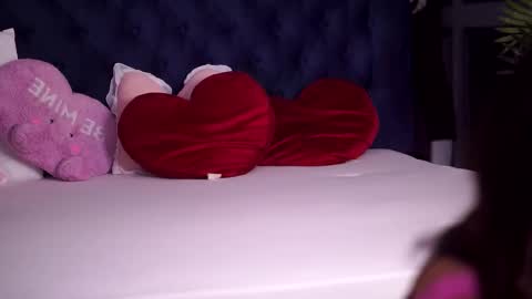 Snapshot of lalaroze chatting on November 1, 8:02 pm Lala online show from November 1, 8:02 pm