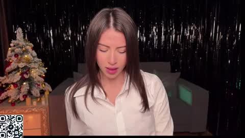 Snapshot of lallebi chatting on January 6, 12:37 am Ellina online show from January 6, 12:37 am