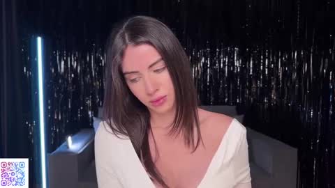 Snapshot of lallebi chatting on February 24, 3:42 am Ellina online show from February 24, 3:42 am