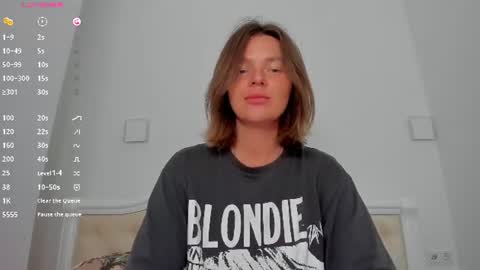Lallie  online show from June 11, 3:42 pm