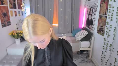 Laly online show from November 9, 11:39 am