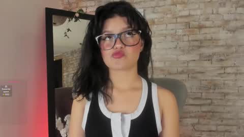 Snapshot of lana_beket_ chatting on February 10, 11:46 am Lana online show from February 10, 11:46 am