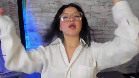 Snapshot of lana_beket_ chatting on December 10, 11:32 am Lana online show from December 10, 11:32 am