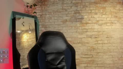 Snapshot of lana_beket_ chatting on December 14, 11:50 am Lana online show from December 14, 11:50 am