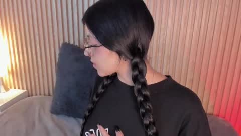 ... .          . ... online show from November 10, 1:28 pm