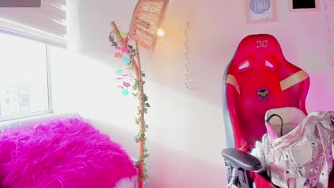 Snapshot of lana_dreams_ chatting on September 17, 12:14 pm Lana online show from September 17, 12:14 pm