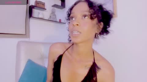 Snapshot of lana_hil chatting on January 4, 2:14 am LANA online show from January 4, 2:14 am