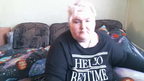 lanacat555 online show from February 19, 11:38 am