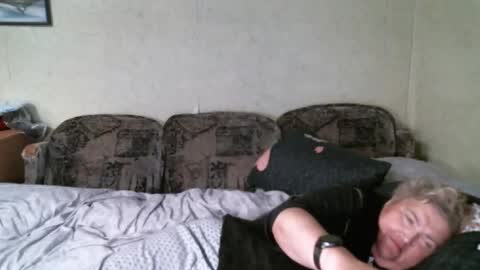 lanacat555 online show from March 2, 6:25 pm