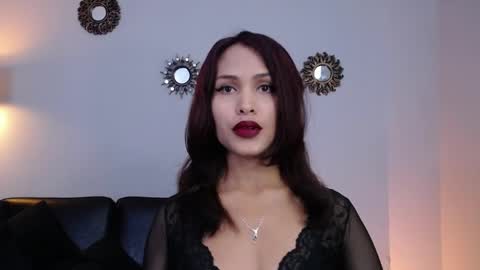 Snapshot of lanadoux_ chatting on February 3, 4:52 pm Mistress Lana online show from February 3, 4:52 pm