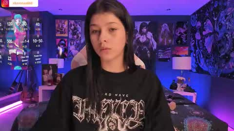 Snapshot of lanakyutt chatting on October 15, 9:28 pm L A N A online show from October 15, 9:28 pm
