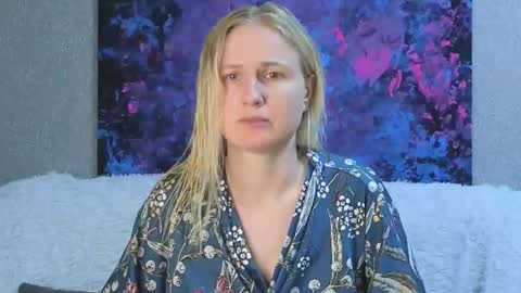 LanaviSmith online show from December 1, 6:17 am