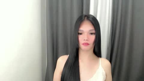 Snapshot of lanawyatt_ chatting on September 24, 6:18 pm lanawyatt_ online show from September 24, 6:18 pm