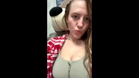 langoria online show from December 4, 4:59 am