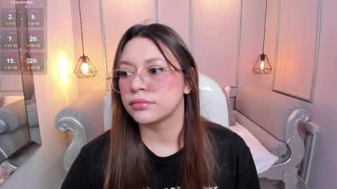 Snapshot of lanna18_ chatting on October 1, 11:59 am Lanna online show from October 1, 11:59 am
