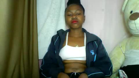 lara_belle online show from May 19, 2:18 am