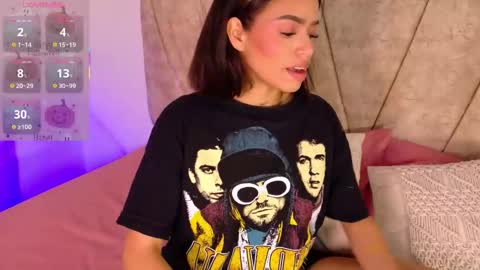 Lara Gill online show from October 8, 1:04 pm