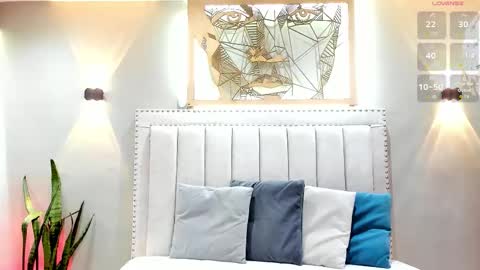      700  200   online show from December 14, 8:14 pm