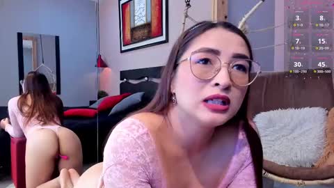 Snapshot of lara_martin chatting on September 9, 1:33 pm 700 200 online show from September 9, 1:33 pm